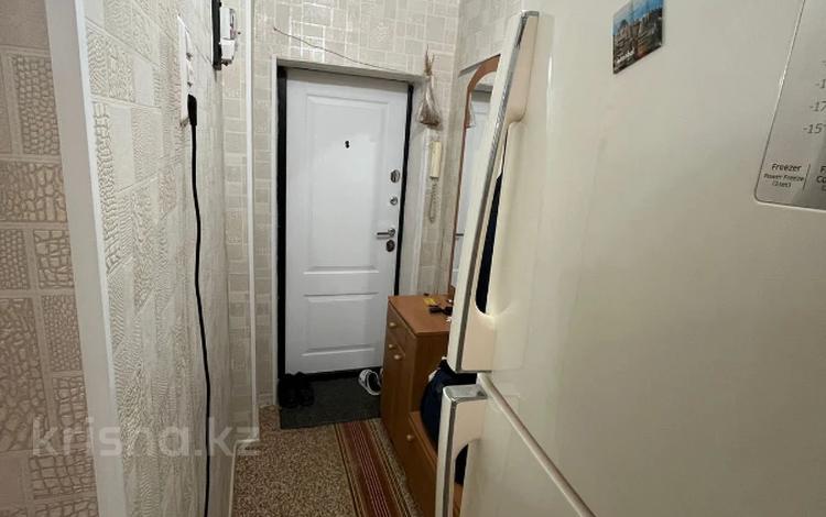 1-бөлмелі пәтер · 30 м² · 4/5 қабат, мкр 5, Есет батыра, бағасы: 9 млн ₸ в Актобе — фото 2