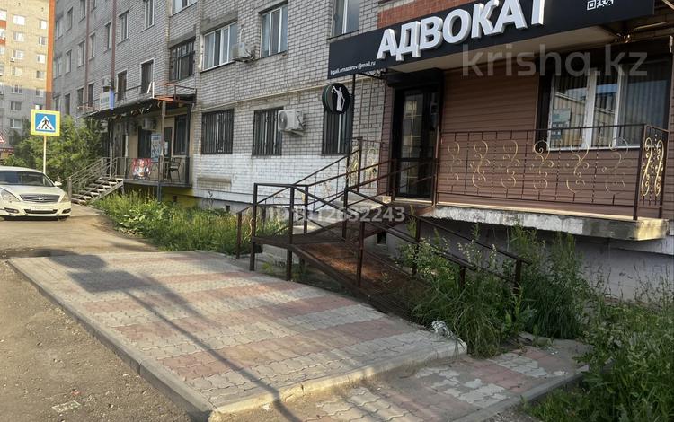 Свободное назначение, офисы, медцентры и аптеки, образование · 42 м² за 18.5 млн ₸ в Актобе, мкр 12 — фото 2