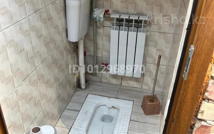 2 бөлме · 20 м², Тобаякова 22, бағасы: 110 000 ₸ в Алматы, Жетысуский р-н — фото 10