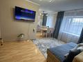 2-комнатная квартира · 50 м² · 1/5 этаж, мкр Новый Город 27 — Район торгового дома Галлерея ,пересечения Гоголя и Назарбаева ,3 школа за 15 000 ₸ в Караганде, Казыбек би р-н — фото 2