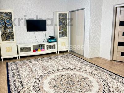 2-бөлмелі пәтер · 60 м² · 2/5 қабат, Сұлтан Бейбарыс 93 А, бағасы: 18 млн ₸ в 