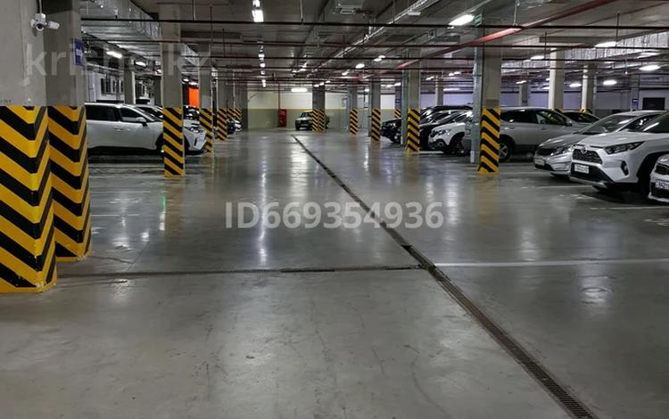 Паркинг · 17 м² · Бектурова 3/1 за 2.5 млн ₸ в Астане, Есильский р-н — фото 2