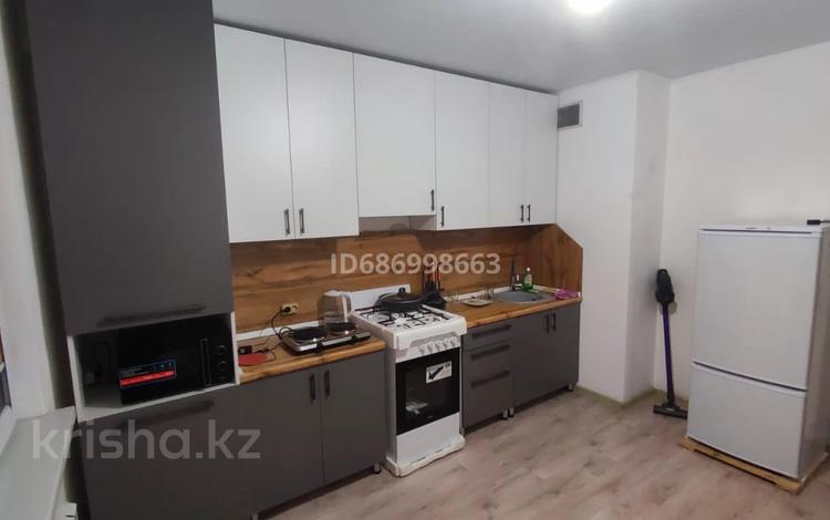 3-бөлмелі пәтер, 70 м², 5/6 қабат ай сайын, мкр Калкаман-2, Алтын орда 6, бағасы: 230 000 〒 в Алматы, Наурызбайский р-н — фото 2