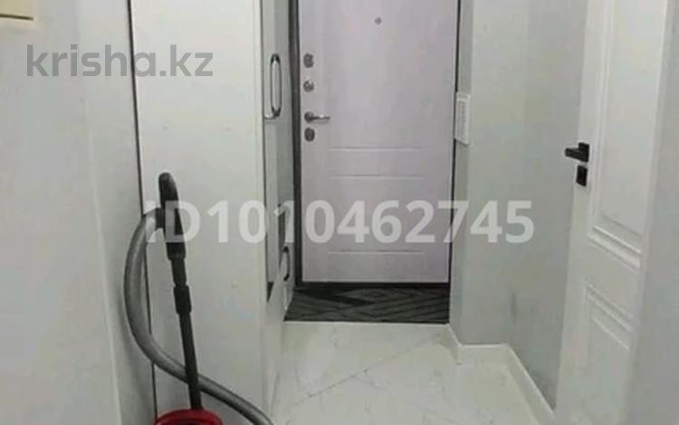 2-бөлмелі пәтер · 54 м² · 1/5 қабат, Есенова 13 — Жургенова, бағасы: 70 млн ₸ в Алматы, Медеуский р-н — фото 2