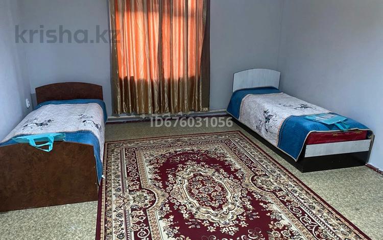 4 комнаты, 200 м², Уразбаева 22 за 3 000 〒 в Туркестане — фото 2