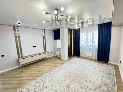 3-комнатная квартира, 68 м², 3/12 этаж, Маншук Маметовой 10 за 28.5 млн 〒 в Астане, Есильский р-н