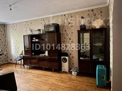 2-бөлмелі пәтер · 42.5 м² · 1/4 қабат, Т. Жарокова 186 — Бухар-Жырау, бағасы: 30.5 млн ₸ в Алматы, Бостандыкский р-н