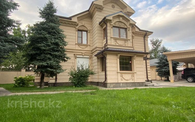 Отдельный дом, 8 комнат, 373 м²