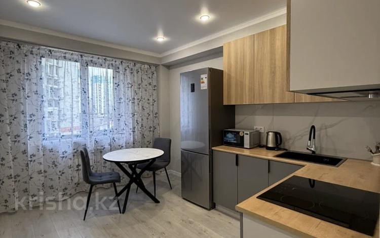 2-комнатная квартира · 48 м² · 5/13 этаж, Толе би 189/3 — Жарокова за 300 000 ₸ в Алматы, Алмалинский р-н — фото 3