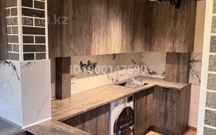 3-бөлмелі пәтер · 60 м² · 2/5 қабат, Жибек Жолы 1 — Айна Базар, бағасы: 28.5 млн ₸ в Шымкенте, Аль-Фарабийский р-н — фото 29
