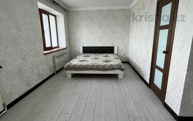 3-комнатная квартира · 133 м² · 6/6 этаж, Старый город, Некрасова за 35 млн ₸ в Актобе — фото 11