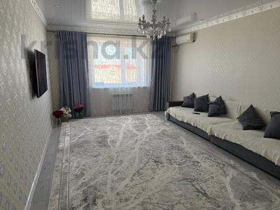 3-комнатная квартира · 100 м² · 7/9 этаж, мкр. Алтын орда, Ораза татеулы за 35.5 млн ₸ в Актобе