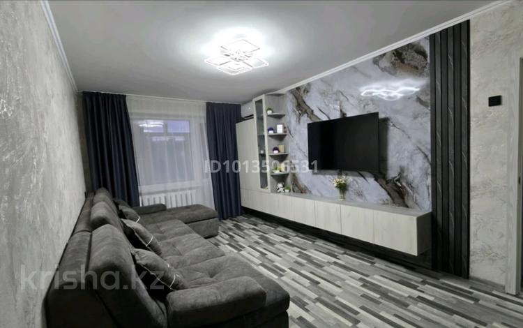 2-комнатная квартира · 44.5 м² · 5/5 этаж, Пришахтинск, Пришахтинск, 23й микрорайон 38 — В двух минутах школа #25, садик Алмагул, Одарешка,Акжаркын,Болдырган за 170 000 ₸ в Караганде, Алихана Бокейханова р-н — фото 2