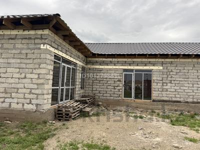 Отдельный дом · 4 комнаты · 190 м² · 10 сот., 4 квартал 152 — Возле школы за 25 млн ₸ в им. Касыма кайсеновой