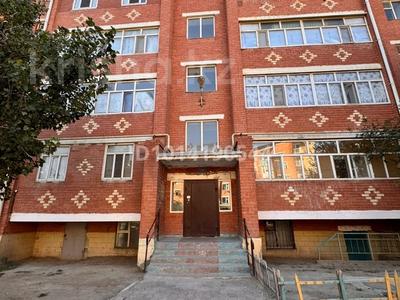 3-бөлмелі пәтер · 70 м² · 2/5 қабат, Астана 1 4 — Жастар үйі жанында, Қараша көшесі, бағасы: 19 млн ₸ в 