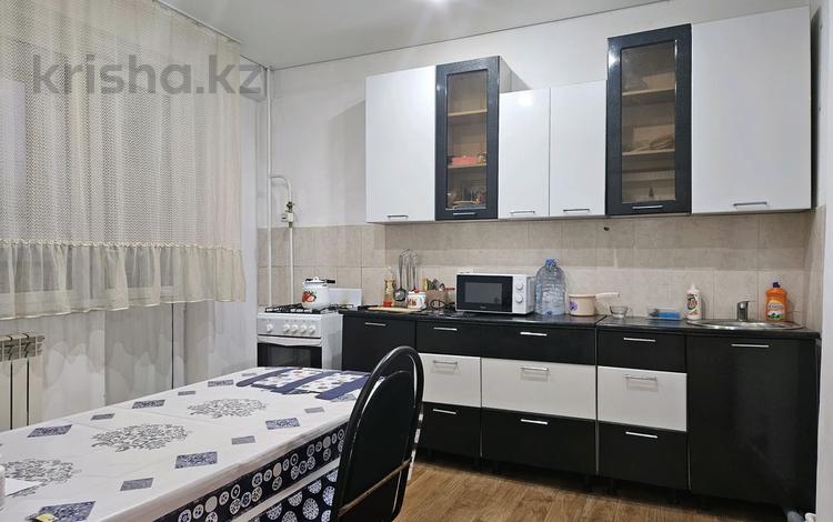 2-бөлмелі пәтер · 63 м² · 4/5 қабат, Микрорайон Коктем — Зачаганск, бағасы: 20 млн ₸ в Уральске — фото 2