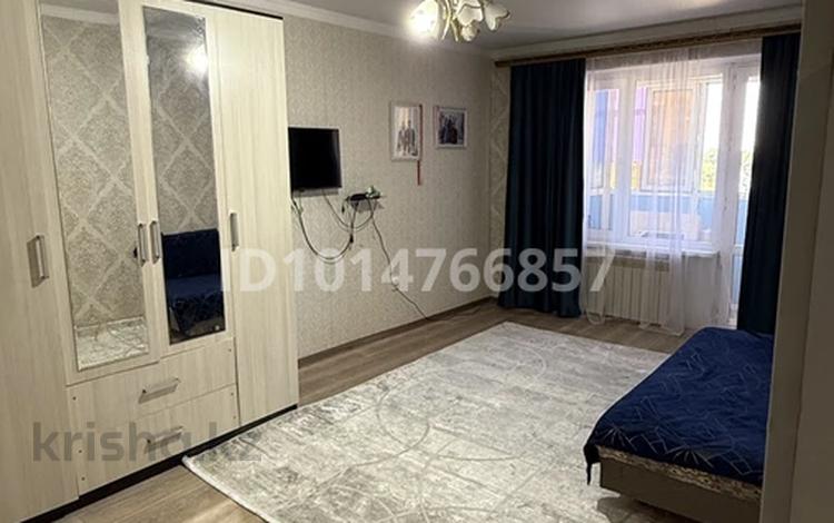 1-бөлмелі пәтер · 33.3 м² · 5/5 қабат, Тарас Шевченко 35Б, бағасы: 9 млн ₸ в Актобе, мкр Гормолзавод — фото 2