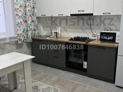2-комнатная квартира · 52 м² · 2/2 этаж, мкр Достык, Мкр Достык Жети Жаргы — Яссауи-Абая за 240 000 ₸ в Алматы, Ауэзовский р-н