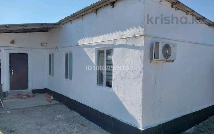 Отдельный дом · 3 комнаты · 80 м² · 8 сот., пгт Балыкши, ТАСҚАЛА Кайрат Рыскулбеков 5 — Керуен магазин маны за 15 млн ₸ в Атырау — фото 2