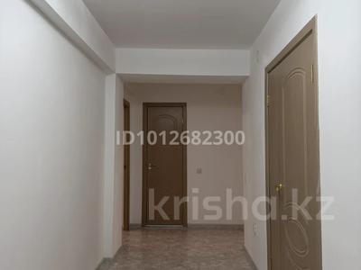3-бөлмелі пәтер · 70 м² · 2/9 қабат, Е. Адилжан 10 — Рядом Новая больница, 7 садик, садик Премиум, бағасы: 250 000 ₸ в Талгаре