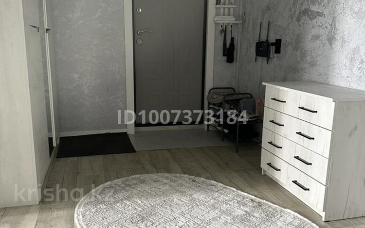 2-комнатная квартира · 53.8 м² · 5/5 этаж, мкр 8, Братьев жубановых 289/1 за 16.5 млн ₸ в Актобе — фото 2