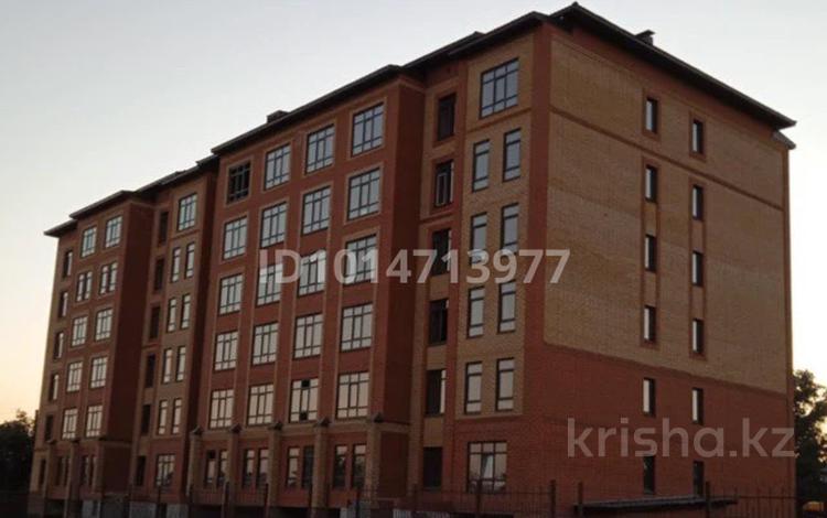 2-бөлмелі пәтер · 75 м² · 2/6 қабат, Папанина 34а — Қаржаубайұлы, бағасы: 45 млн ₸ в Семее — фото 12