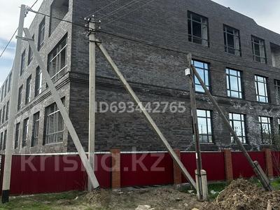 3-бөлмелі пәтер, 110 м², 2 қабат, мкр Кунаева, Московская 37 — яблоневая, бағасы: 38.5 млн 〒 в Уральске, мкр Кунаева