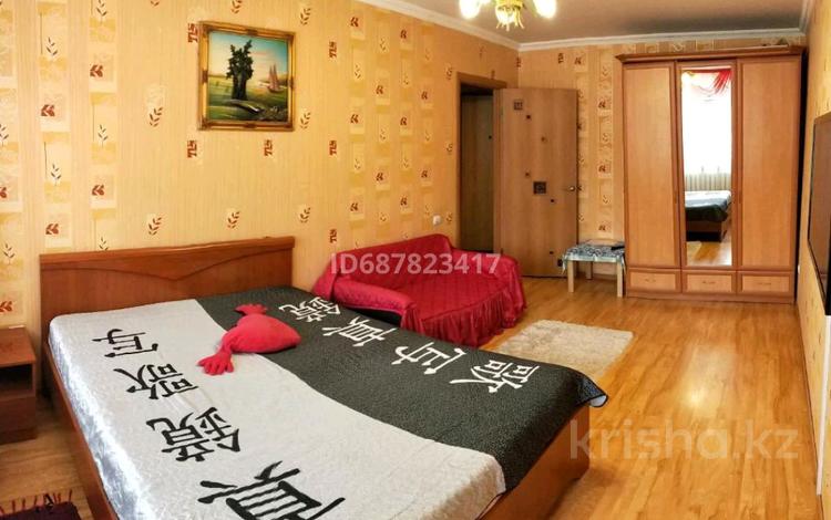 1-комнатная квартира, 28 м², 3/5 этаж посуточно, Гоголя 87 за 9 000 〒 в Костанае — фото 2