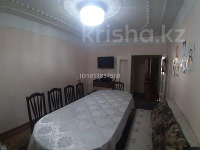2-комнатная квартира · 48 м² · 1/5 этаж, мкр Аса 4 — 10 микр, остановка касында, еки мектеп 3 бала бакша , Кайкармет базары орналаскан. Уй таза, жылы, жазда салкын. Ұзак мерзімге жалға беріледі. за 120 000 ₸ в Таразе