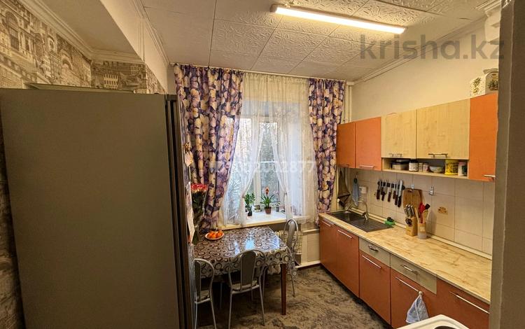 3-бөлмелі пәтер · 61.5 м² · 2/2 қабат, Просп. Шакарима 161А, бағасы: 15.5 млн ₸ в Усть-Каменогорске, Ульбинский — фото 2