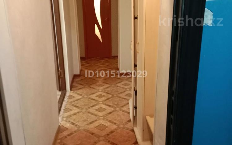 2-комнатная квартира · 50 м² · 6/6 этаж, мкр Жилгородок, Кутузова 50 за 140 000 ₸ в Актобе — фото 2