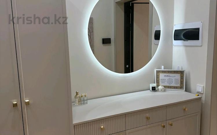 3-комнатная квартира · 75 м² · 8 этаж, Е 496 7 за 420 000 ₸ в Астане, Есильский р-н — фото 2