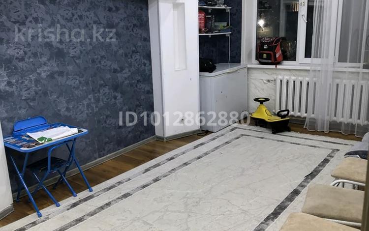 3-комнатная квартира · 63 м², мкр Юго-Восток, Муканова 2 за 19.4 млн ₸ в Караганде, Казыбек би р-н — фото 2