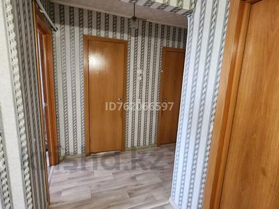 3-комнатная квартира · 70 м² · 5/5 этаж, 8 микрораен 110 — 8 микрораен 2 кольцо за 150 000 〒 в Темиртау