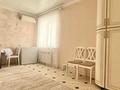 2-комнатная квартира · 103.4 м² · 5/5 этаж, мкр. Алтын орда, Тауелсиздик — Анага тагзым и Апорт за 42 млн ₸ в Актобе — фото 10