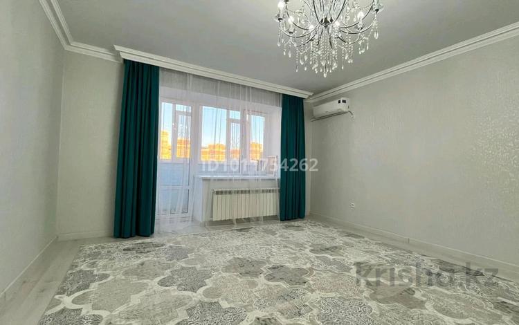2-бөлмелі пәтер · 103.4 м² · 5/5 қабат, Алтын орда ш/а., Тауелсиздик — Анага тагзым и Апорт, бағасы: 38.5 млн ₸ в Актобе, мкр. Алтын орда — фото 8