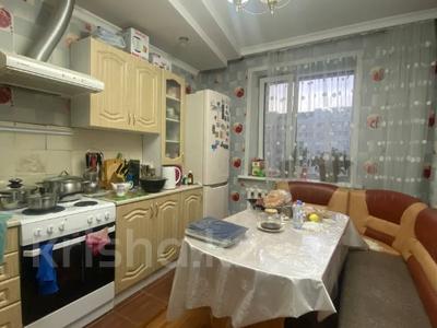 3-бөлмелі пәтер, 85 м², 9/14 қабат, Б. Момышулы 14, бағасы: 34 млн 〒 в Астане, Алматы р-н