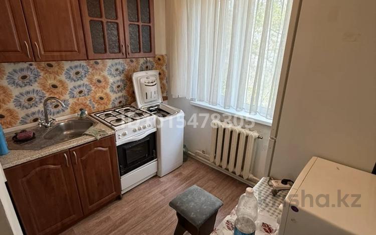 2-бөлмелі пәтер · 43.7 м² · 5/5 қабат, металлургов 26/2 — около ТЦ Алем, бағасы: 7.8 млн ₸ в Темиртау — фото 2