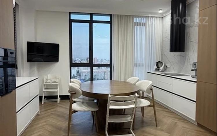 3-комнатная квартира · 116 м² · 18/25 этаж, Акмешит 1 за 179 млн ₸ в Астане, Есильский р-н — фото 8