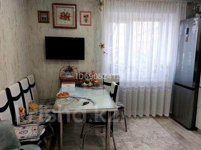 Отдельный дом · 5 комнат · 240 м² · 8 сот., Радиозавод проезд B — Ромат Метро за 130 млн 〒 в Павлодаре