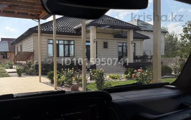 Отдельный дом · 7 комнат · 240 м² · 15 сот., Курмангазы 152 за 125 млн ₸ в  — фото 2