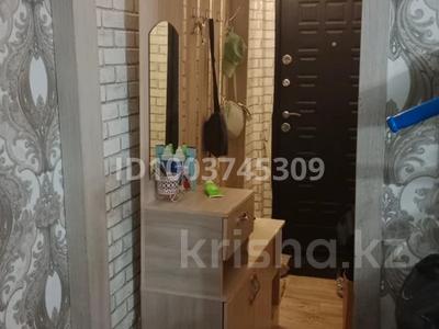 2-комнатная квартира · 44 м² · 1/5 этаж, Майкудук, 18й микрорайон 2 за 11 млн 〒 в Караганде, Алихана Бокейханова р-н