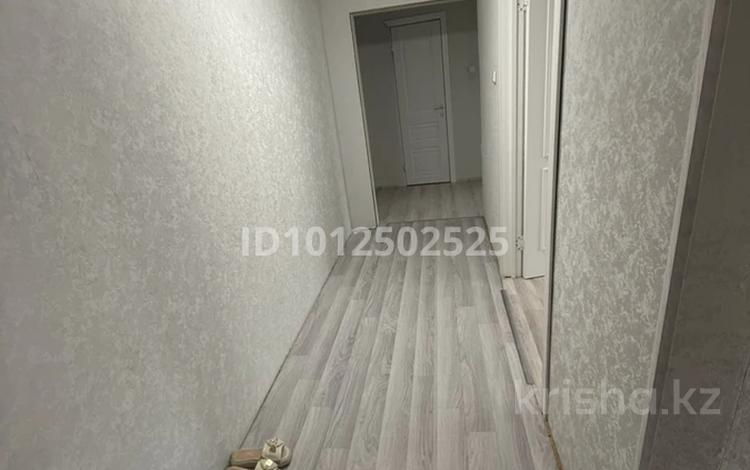 3-бөлмелі пәтер · 65 м² · 2/9 қабат, Майкудук, мкр Восток-3 14, бағасы: 25 млн ₸ в Караганде, Алихана Бокейханова р-н — фото 2
