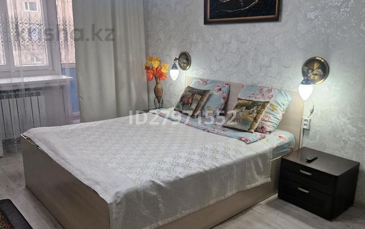 1-комнатная квартира · 37 м² · 3/5 этаж, Первомайская 24а — проспект Ауэзова за 10 000 ₸ в Семее — фото 90