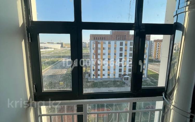 1-бөлмелі пәтер · 35 м² · 7/7 қабат, Есим хан 17/2 — Туркестан арена, бағасы: 13 млн 〒 — фото 2