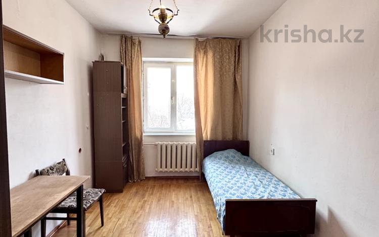 3-бөлмелі пәтер · 70 м² · 4/4 қабат, Байтурсынова 98/1 — ул. Сатпаева, бағасы: 65 млн ₸ в Алматы, Бостандыкский р-н — фото 2