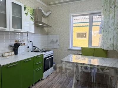 Отдельный дом · 4 комнаты · 116 м² · 4 сот., Тәуке хан 48/1 за 23 млн ₸ в Уральске