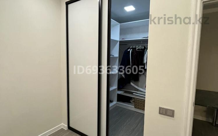 2-комнатная квартира · 80 м² · 8/9 этаж, Скоробогатова 65/1 — Галактика за 250 000 ₸ в Уральске, мкр Школьник — фото 2