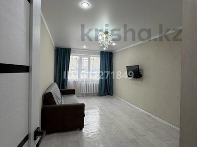 2-комнатная квартира · 49 м² · 1/5 этаж, мкр Айгуль, 1 завокзальный тупик 59 — Магазин Карусель, остановка Тюленина, таможня за 140 000 ₸ в Уральске
