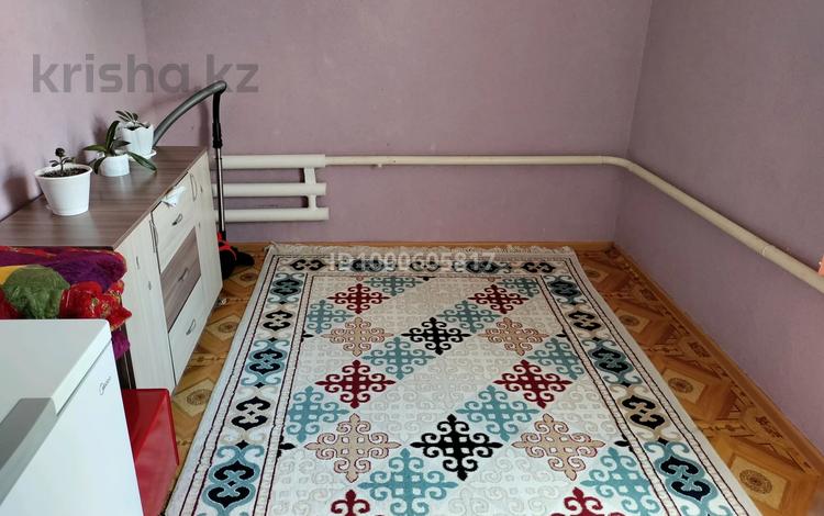 Часть дома · 3 комнаты · 80 м² · 3 сот., Керей хана 45/2 — Махамбет и Жанкожа за 10 млн 〒 в Актобе, мкр. Курмыш — фото 2